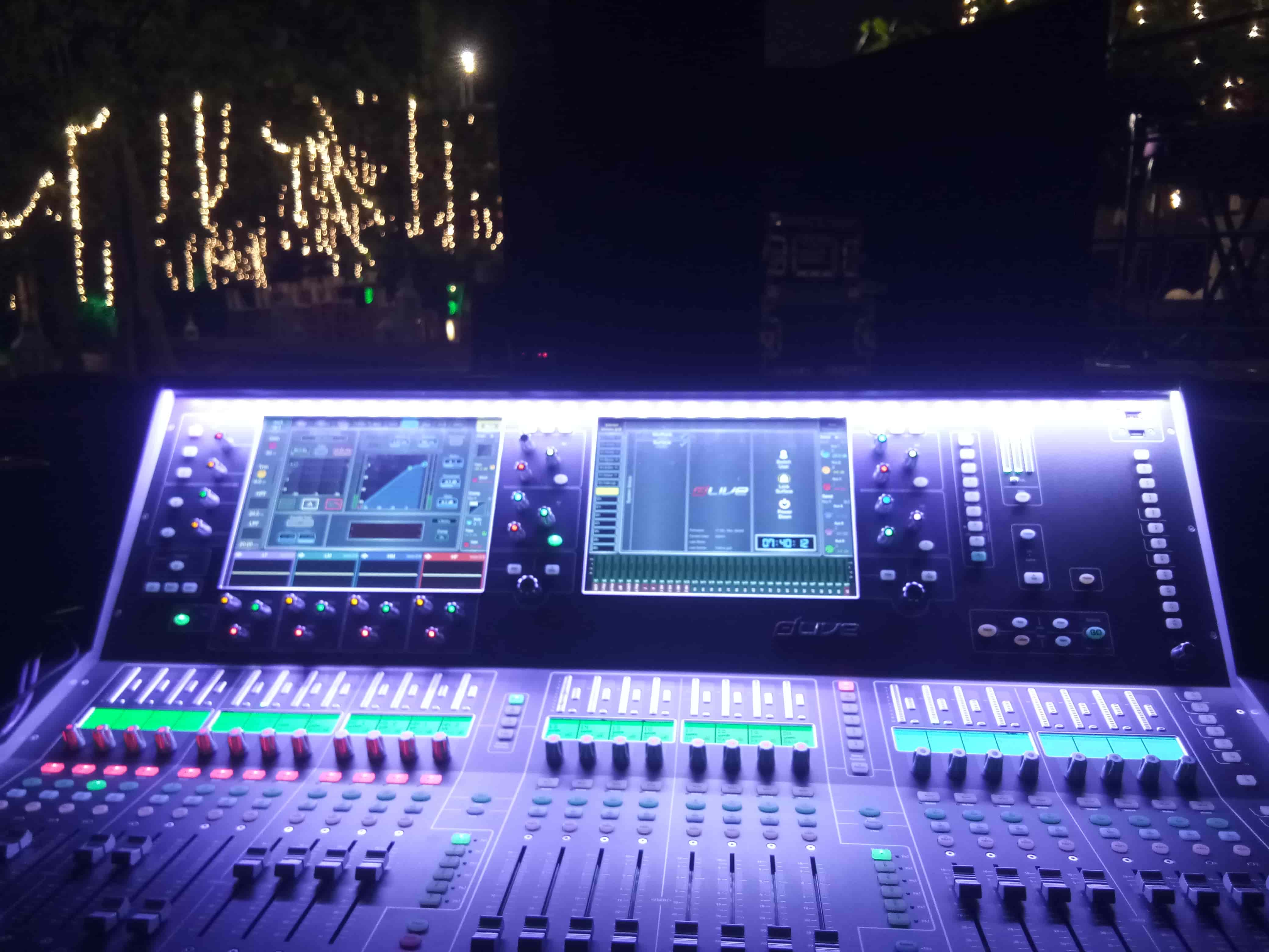 Allen & Heath dLive S5000 Digital Mixing Console